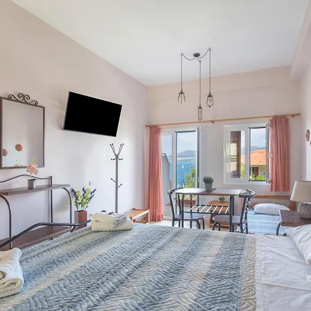 Christianna 3* Nikiana