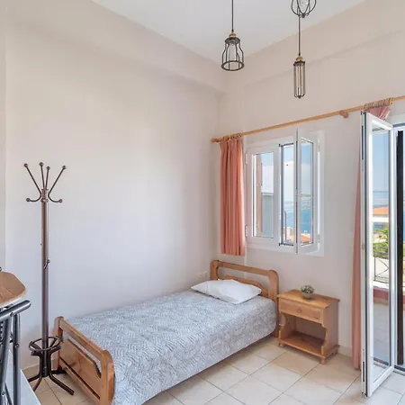 Christianna 3* Nikiana